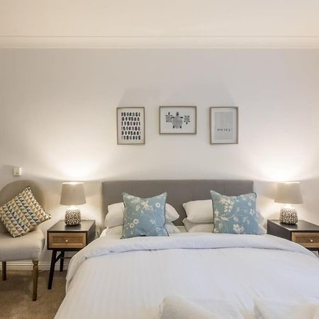 Lovely 1 Bed Apartment With Free Parking & Garden CBG Exterior foto