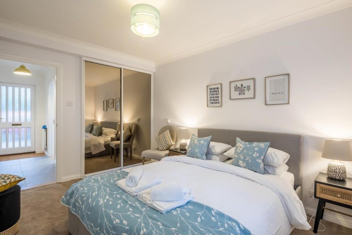 Lovely 1 Bed Apartment With Free Parking & Garden CBG Exterior foto